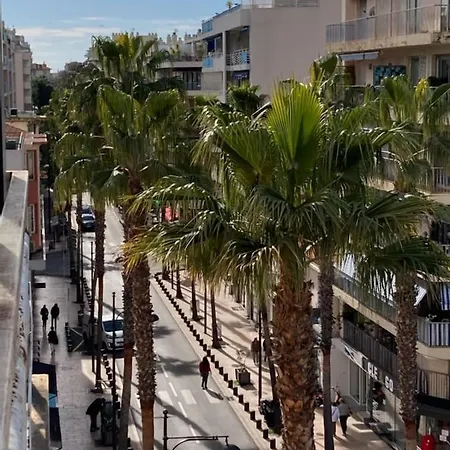 Lägenhet Spacious And Stylish One-bedroom On Place De Gaulle